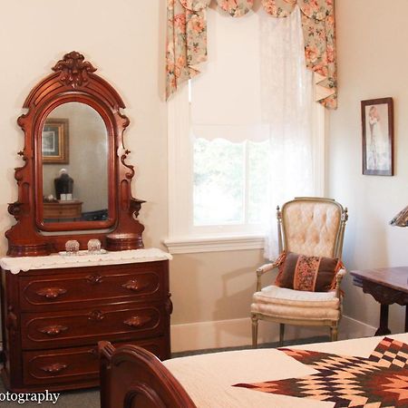 Flowertown Bed And Breakfast Summerville Extérieur photo